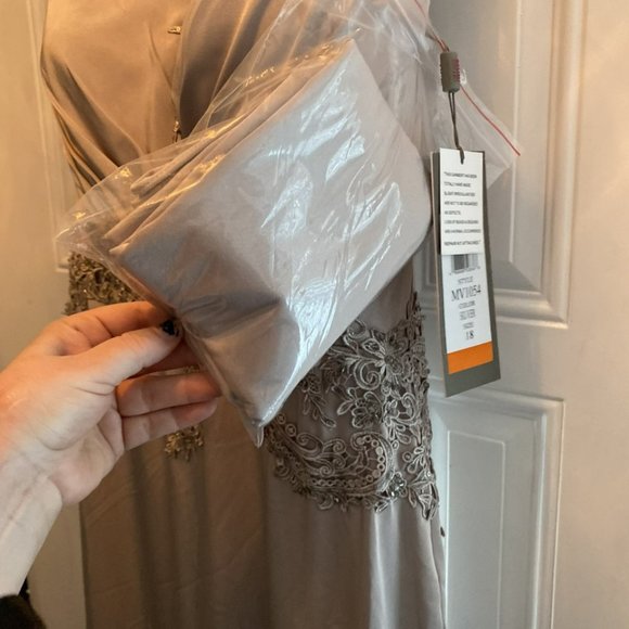 GENUINE MARSONI MOTHER OF THE BRIDE- STYLE MV1054 SILVER DRESS - Picture 7 of 9